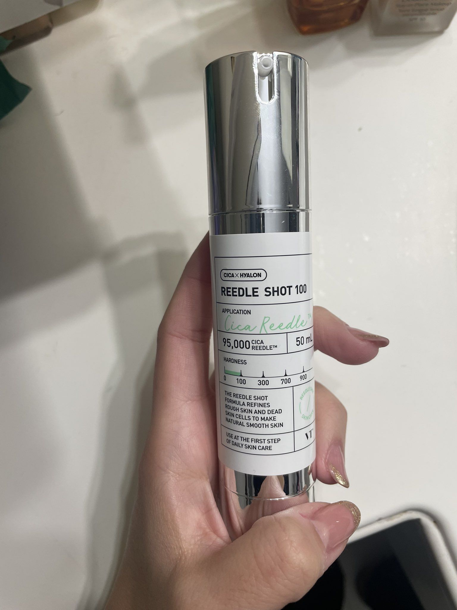 خرید سرم ریدل شات 100 وی‌تی | صاف‌کننده، روشن‌کننده و کاهش بافت ناهموار پوست