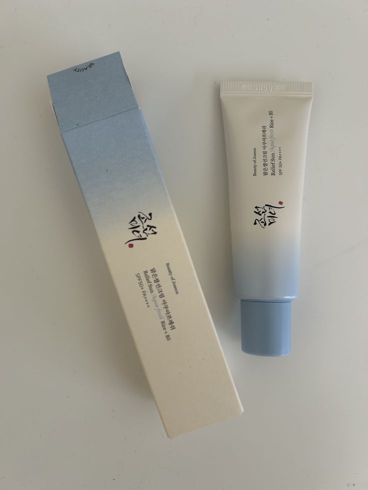 خرید ضدآفتاب روشن‌کننده و آبرسان Beauty of Joseon با SPF50 و ویتامین B5